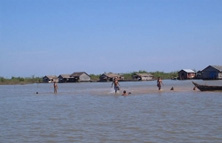 トンレサップ湖クルーズ