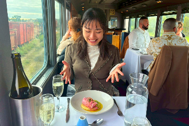 べラリン半島　ダイニング列車での５コースランチ
 ～Qトレイン～